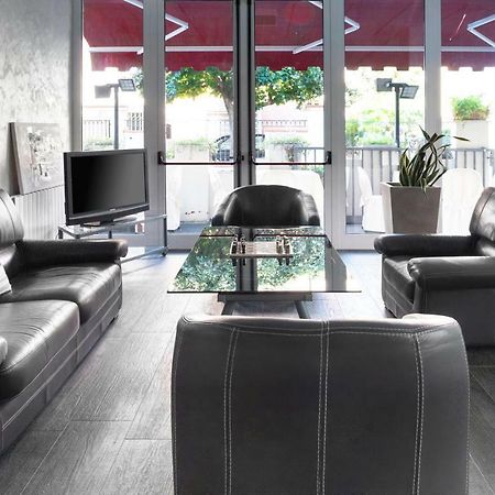 Hotel Saxon Rimini Extérieur photo