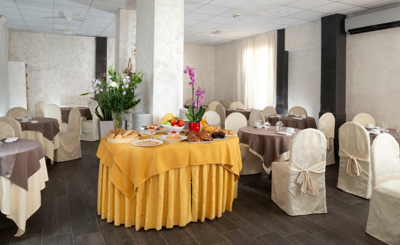 Hotel Saxon Rimini Extérieur photo